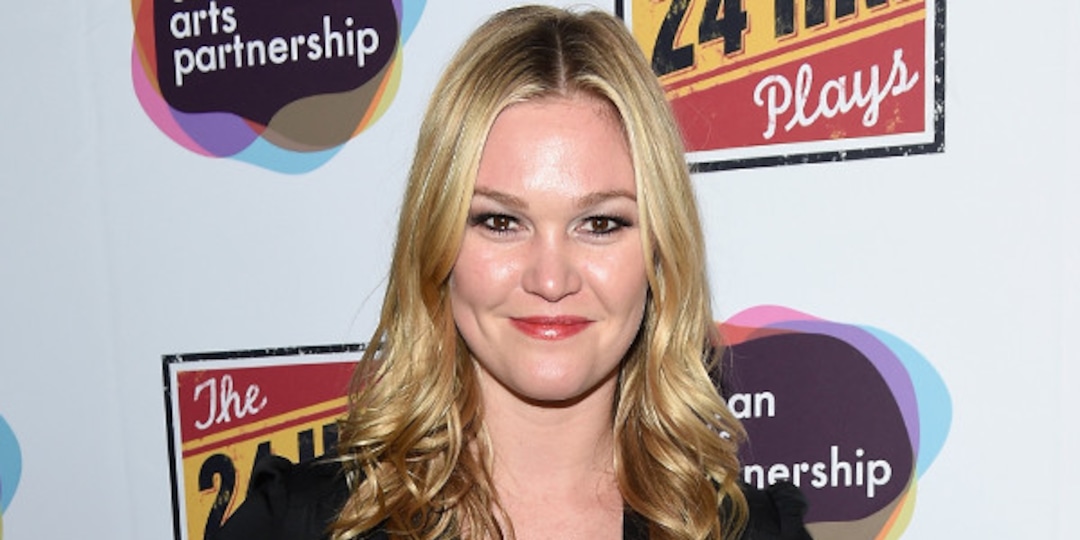 Julia Stiles Is Engaged: See Her Pretty Ring - E! 